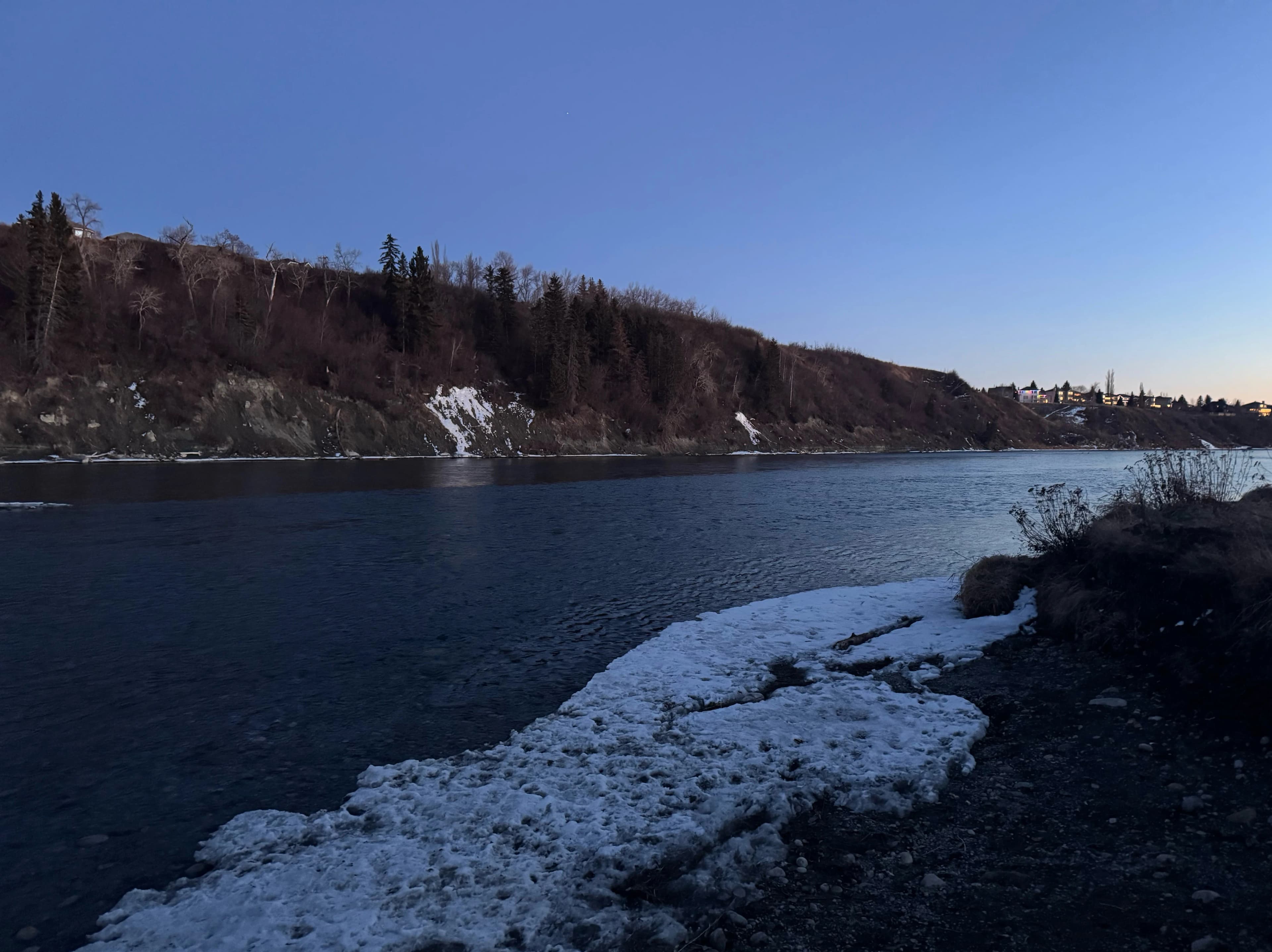 Evening Urban Walk – Fish Creek Mallard Point at Fish Creek Provincial Park(Mallard Point) Canyon Neadows Drive SE ·