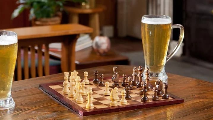 Downtown Chess Meetup! at Social Beer Haus