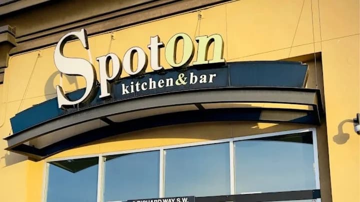 Happy Hour Pub Tour 26-1 at Spot On