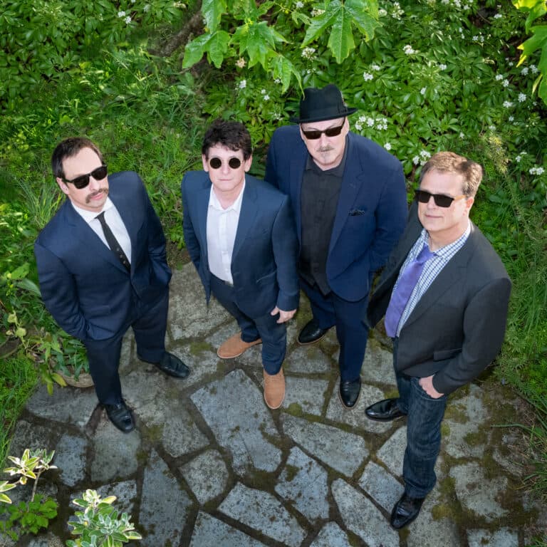 New Year’s Eve Dinner & Dance with The Sutcliffes at Upstairs Lounge - Oak Bay Recreation Centre