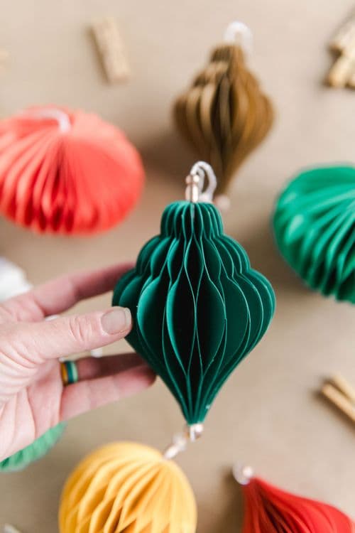 Ornament Making at ELW UVIC