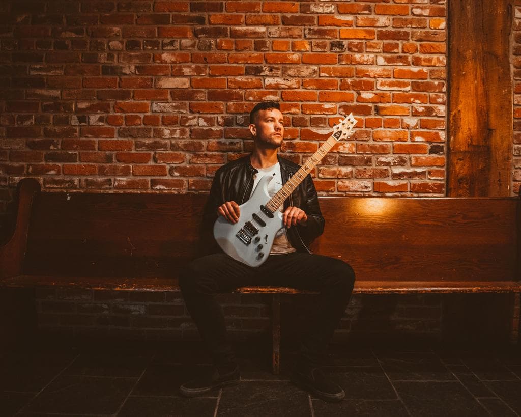 Early Show: Michael Meroniuk (Solo) at Guilt & Co