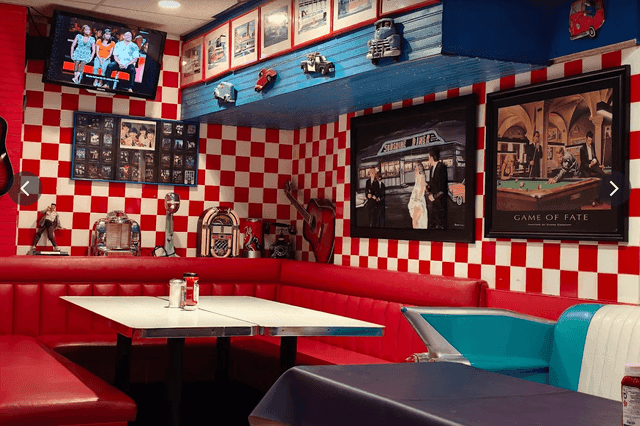 Chess @ Sunshine Diner (Kitsilano) at Sunshine Diner Kitsilano