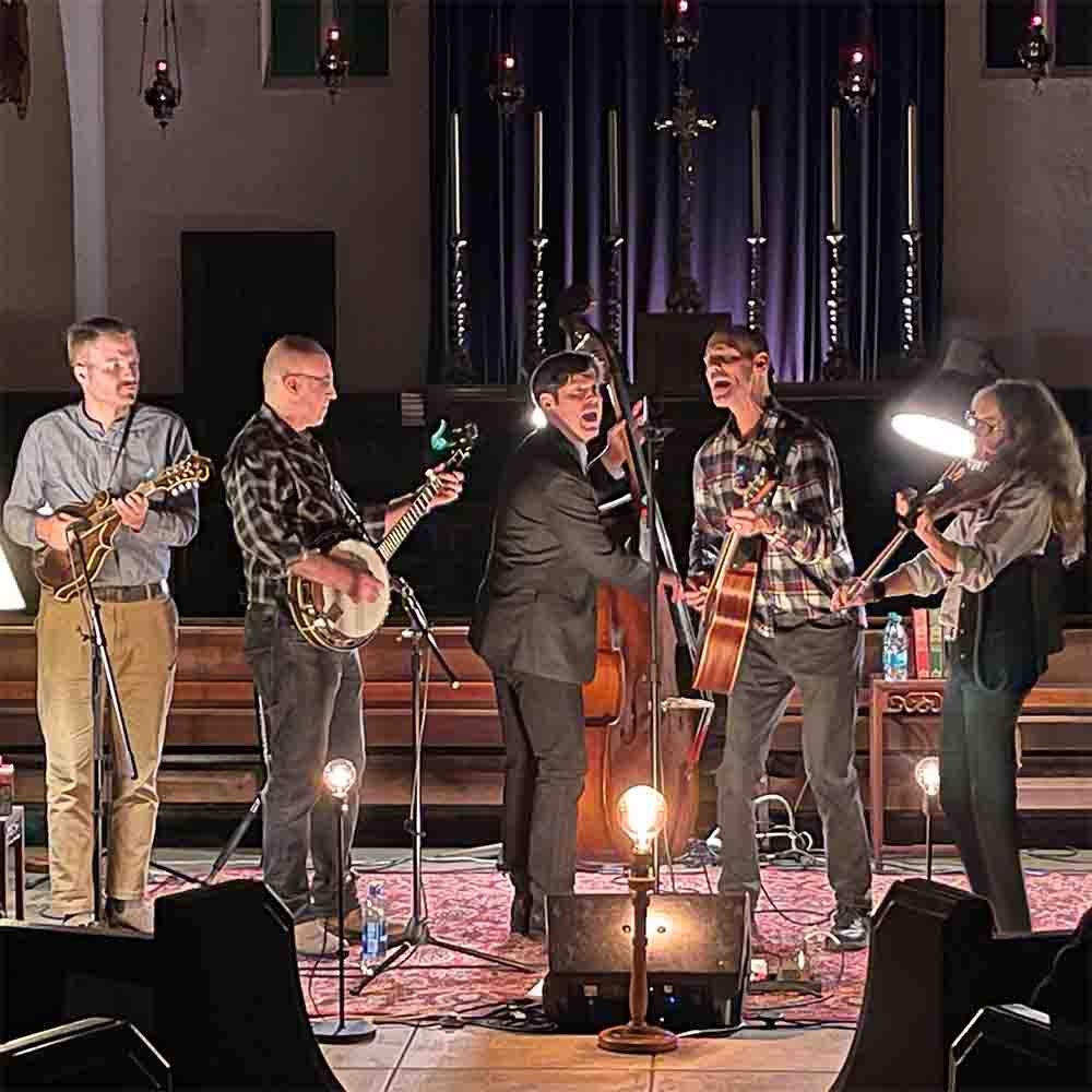 Burnaby Mountain Boys At The Yard — Live Music in Vancouver
