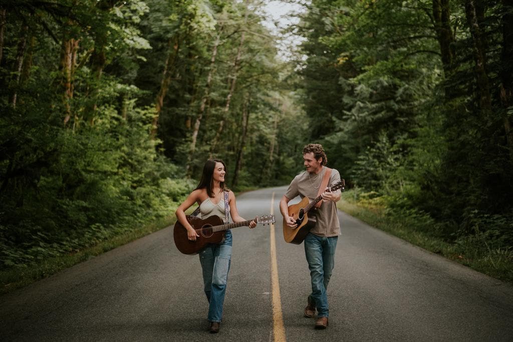 Early Show: The Riverbank Roses at Guilt & Co