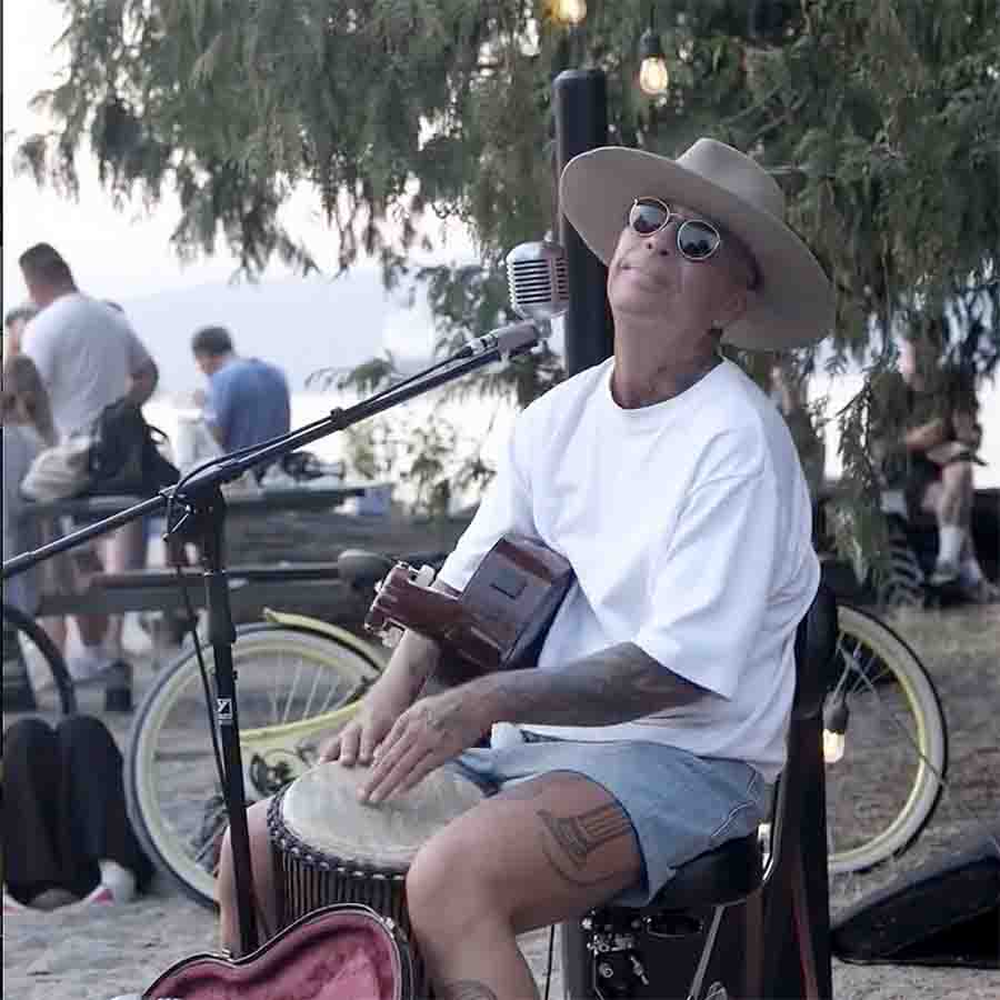 Alonzo At The Flamingo Room — Live Music in Vancouver