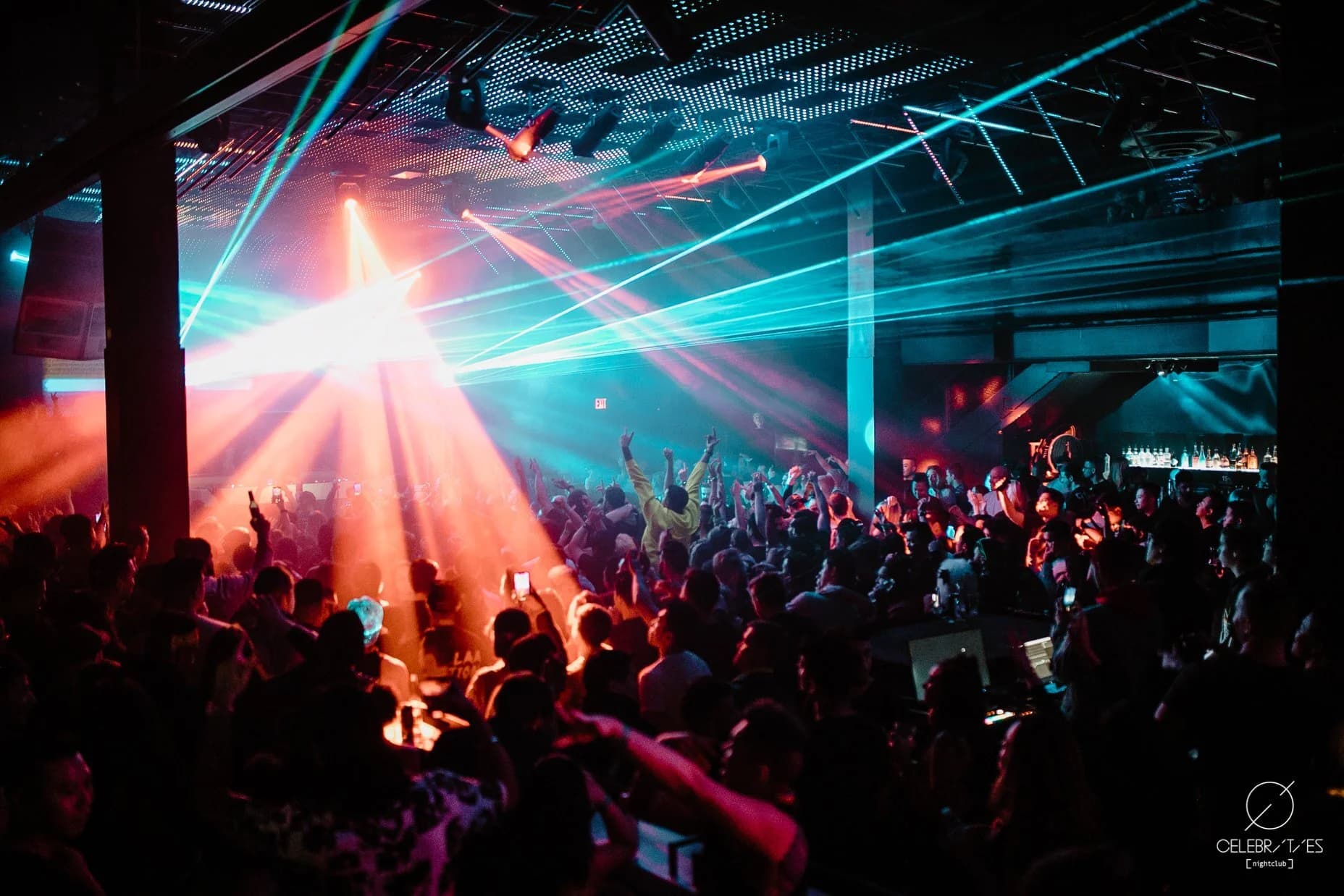 For Real Fridays Pres - T4p In - A Long Weekend Celebration at Celebrities Nightclub